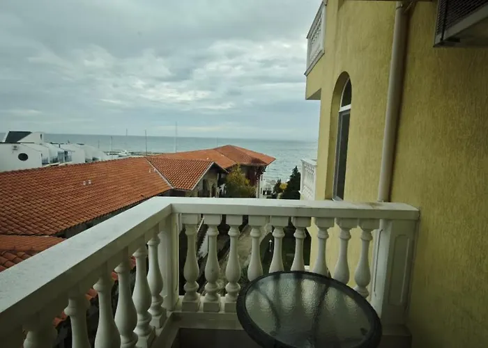 Resort Marina Sunrise Complex By The Sea Sveti Vlas